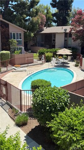 1082 Cabrillo Park D, Santa Ana, CA 92701
