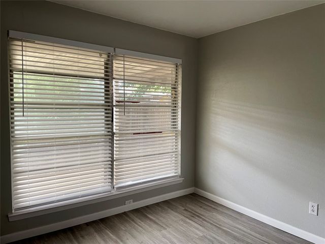 13722 Flagstone Lane, Dallas, TX 75240
