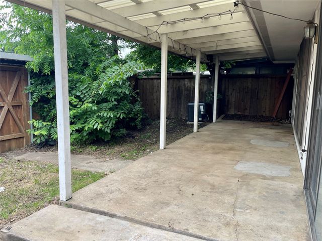 13722 Flagstone Lane, Dallas, TX 75240