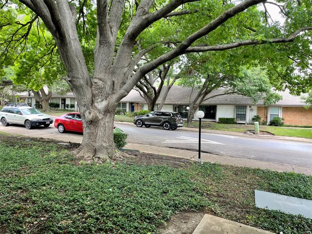 13722 Flagstone Lane, Dallas, TX 75240