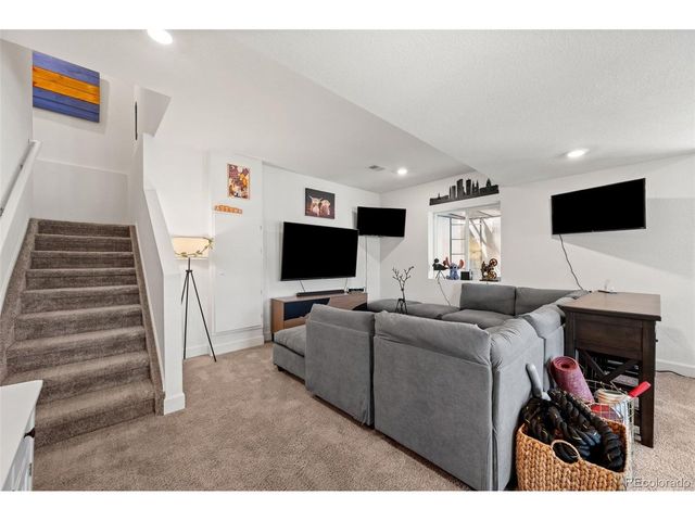 91 Lullaby Ln, Castle Rock, CO 80109
