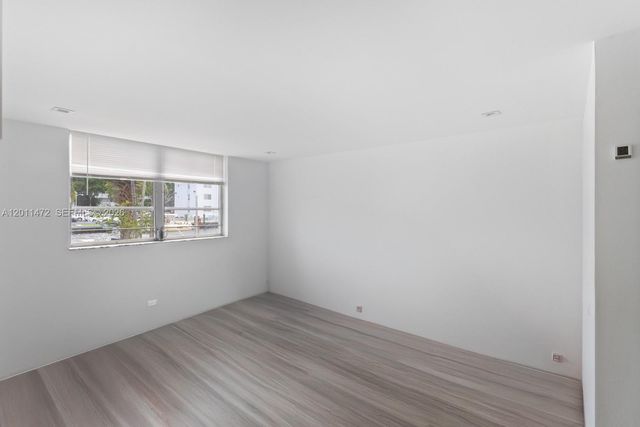 3750 NE 170th St 109, North Miami Beach, FL 33160
