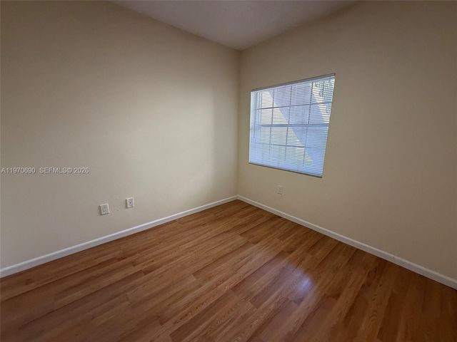 2091 NW 96th Ter 13E, Pembroke Pines, FL 33024