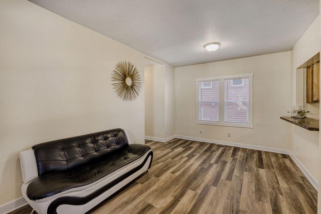 2928 34th Avenue S, Minneapolis, MN 55406