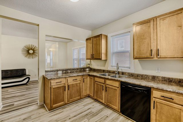 2928 34th Avenue S, Minneapolis, MN 55406