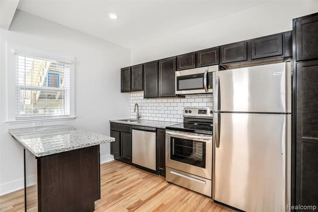 89 W Philadelphia Street 2, Detroit, MI 48202