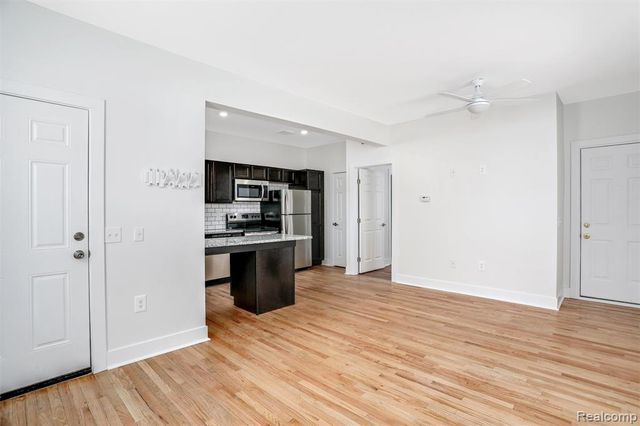 89 W Philadelphia Street 2, Detroit, MI 48202