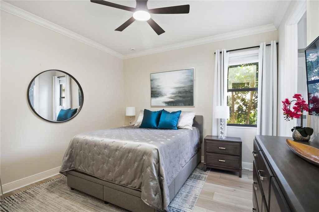 Image 32 of property listing at 15414 LEVEN LINKS PLACE, Bradenton, FL 34202