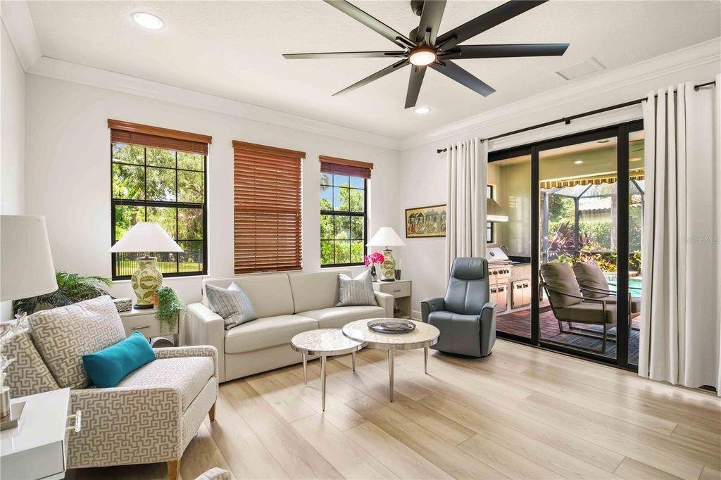 Image 38 of property listing at 15414 LEVEN LINKS PLACE, Bradenton, FL 34202