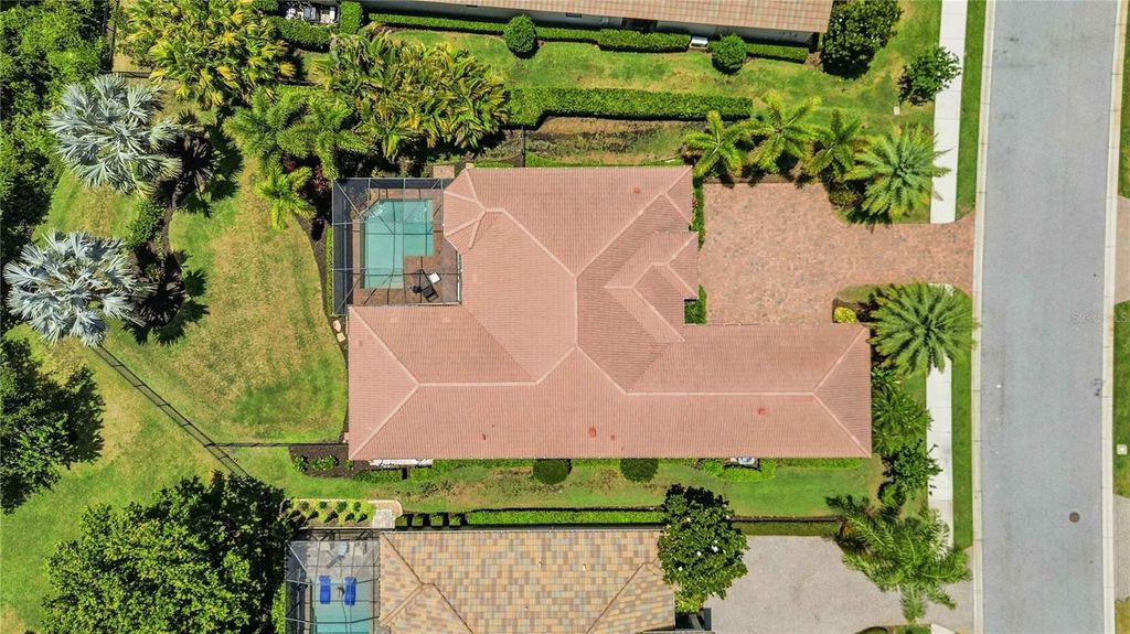 Image 6 of property listing at 15414 LEVEN LINKS PLACE, Bradenton, FL 34202