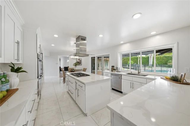 900 Paloma Place, Fullerton, CA 92835