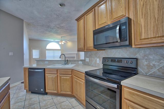 6715 Village Bridge Drive, Humble, TX 77346