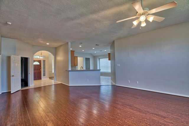 6715 Village Bridge Drive, Humble, TX 77346