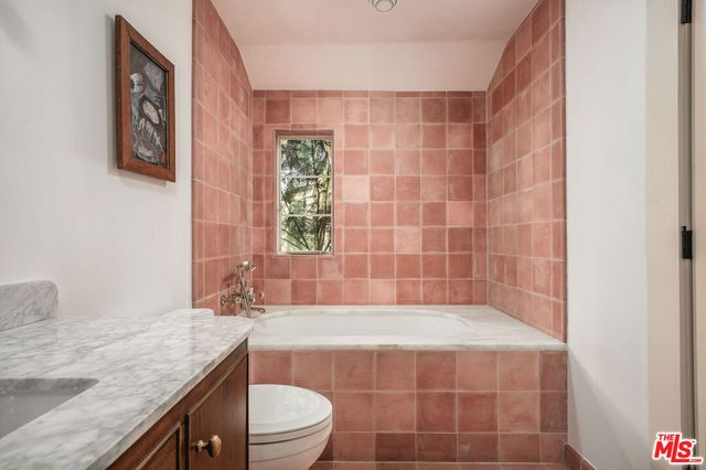 483 El Jina Lane, Ojai, CA 93023