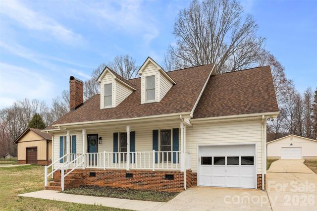 608 Azalea Lane, China Grove, NC 28023