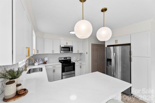 608 Azalea Lane, China Grove, NC 28023