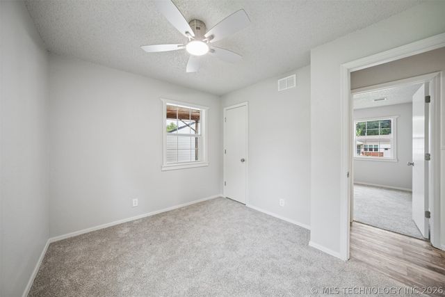 809 Cedar Avenue, Sand Springs, OK 74063