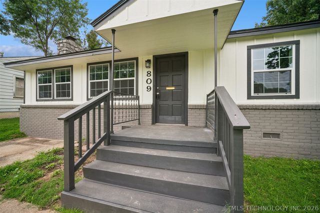 809 Cedar Avenue, Sand Springs, OK 74063