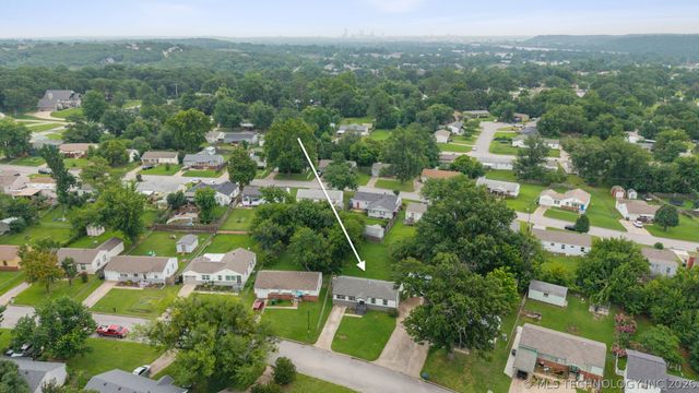 809 Cedar Avenue, Sand Springs, OK 74063