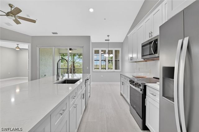 4655 HAWKS NEST WAY 202, Naples, FL 34114