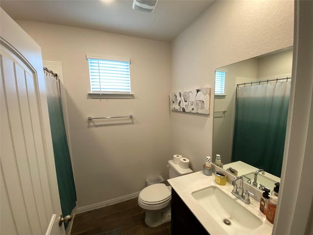 924 Vogel DR, Georgetown, TX 78626