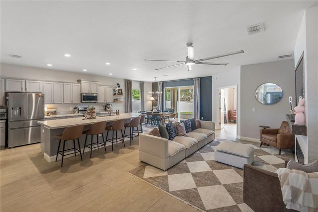 123 ELOISE OAKS DRIVE, Winter Haven, FL 33884