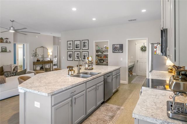 123 ELOISE OAKS DRIVE, Winter Haven, FL 33884