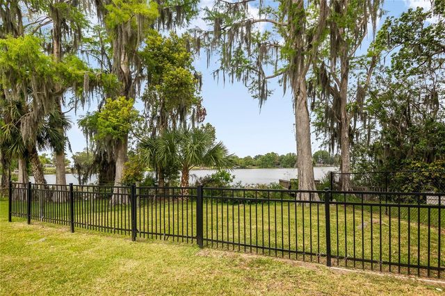 123 ELOISE OAKS DRIVE, Winter Haven, FL 33884