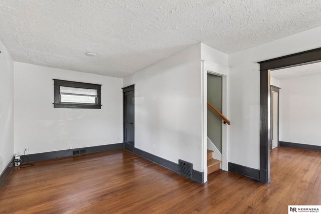 4282 Wirt Street, Omaha, NE 68111