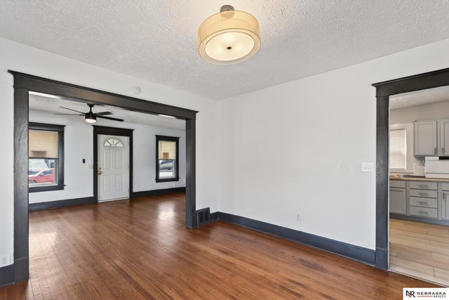 4282 Wirt Street, Omaha, NE 68111