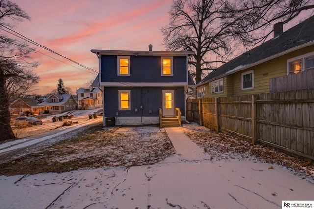 4282 Wirt Street, Omaha, NE 68111