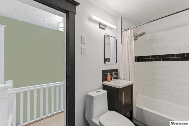 4282 Wirt Street, Omaha, NE 68111