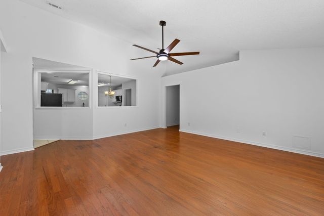 7252 Antoinette Circle, Navarre, FL 32566