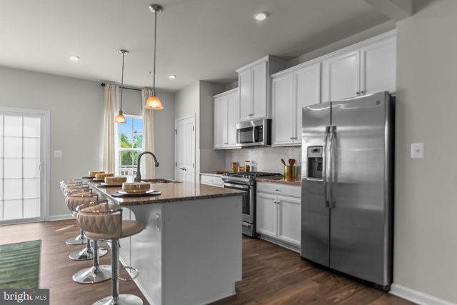 44 CEDAR HILL BLVD, Brooklyn, MD 21225