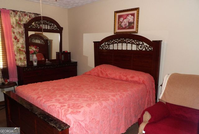 233 Leafwood Lane, Riverdale, GA 30274