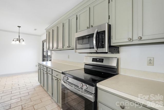 728 Clayfield Court, Charlotte, NC 28209