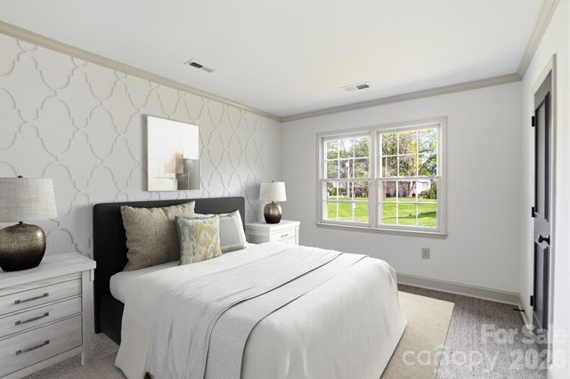 728 Clayfield Court, Charlotte, NC 28209