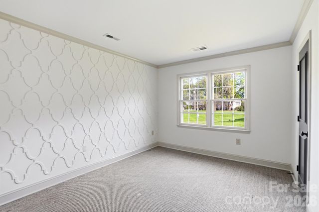 728 Clayfield Court, Charlotte, NC 28209