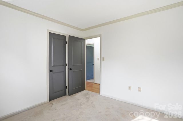 728 Clayfield Court, Charlotte, NC 28209