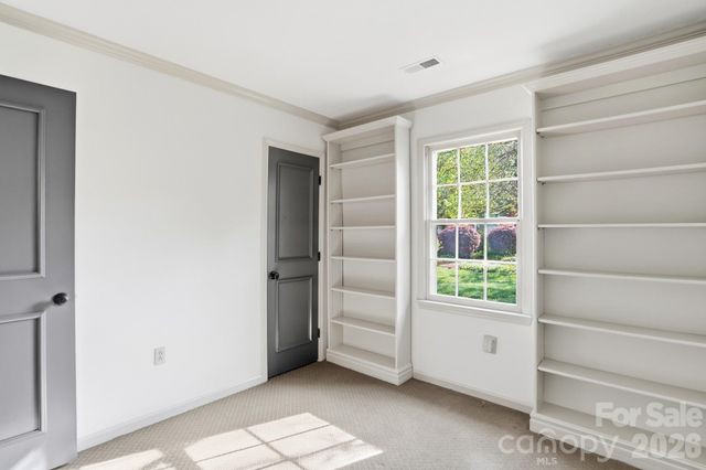 728 Clayfield Court, Charlotte, NC 28209