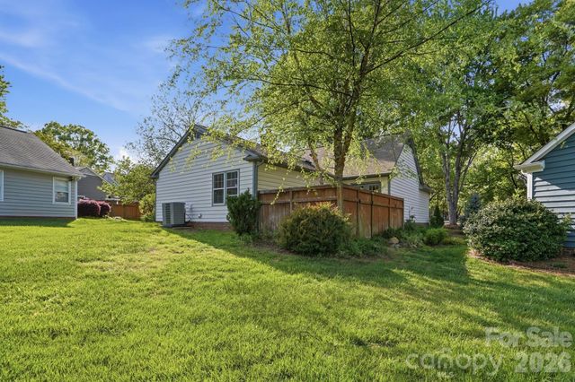 728 Clayfield Court, Charlotte, NC 28209