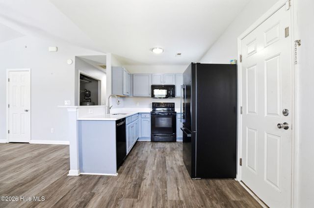 311 Snow Bell Court, Richlands, NC 28574