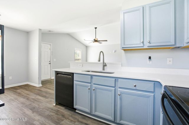 311 Snow Bell Court, Richlands, NC 28574