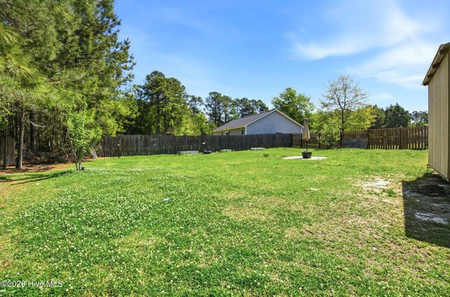 311 Snow Bell Court, Richlands, NC 28574