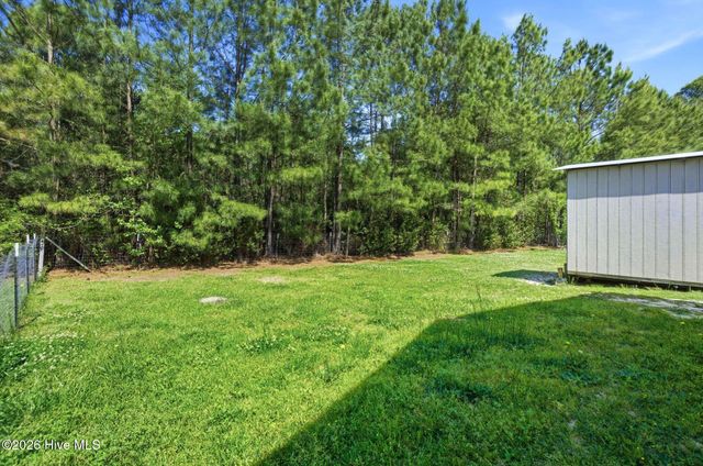 311 Snow Bell Court, Richlands, NC 28574