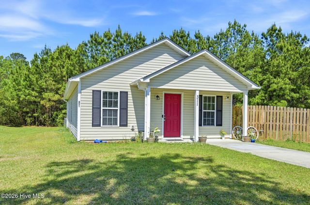 311 Snow Bell Court, Richlands, NC 28574