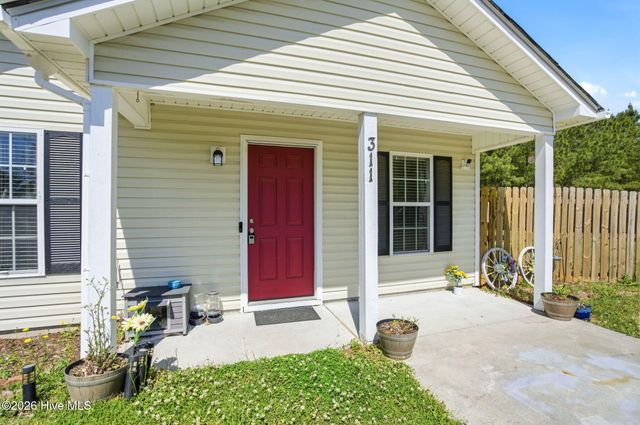 311 Snow Bell Court, Richlands, NC 28574