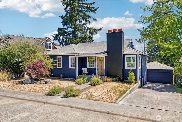 3310 9th Avenue W, Seattle, WA 98119