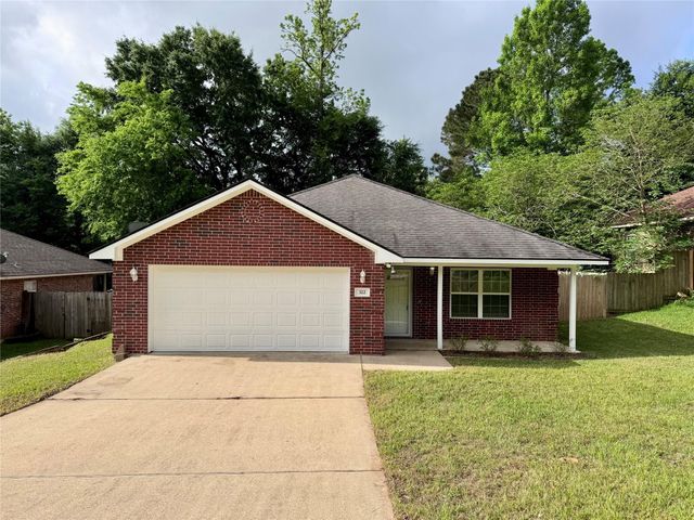 322 Green Leaf Street, Huntsville, TX 77340