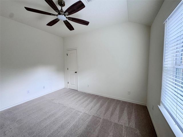 322 Green Leaf Street, Huntsville, TX 77340